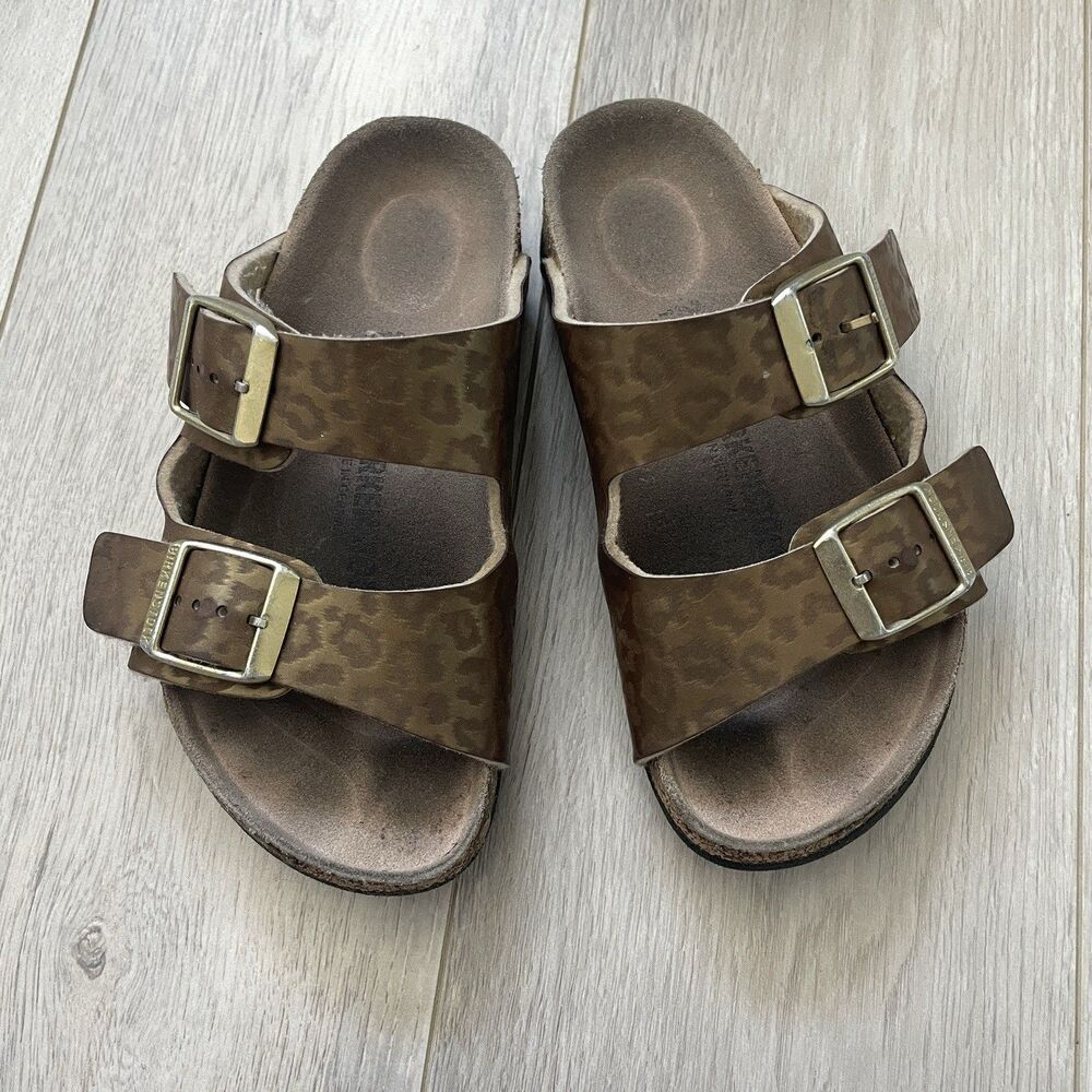Birkenstock Girls Sandals leopard print buckle size 10-10.5 kids outdoor slip on